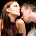 Η φυσική μυρωδιά της γυναίκας: Ποιες οι αντιδράσεις των ανδρών και ποια η επιρροή των αρωμάτων;