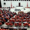Ψήφο εμπιστοσύνης στη νέα κυβέρνηση Νταβούτογλου έδωσε η τουρκική βουλή