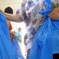 Ηράκλειο: Μοίρασαν τρόφιμα σε 80 οικογένειες της Αγίας Αικατερίνης