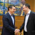 tsipras_theoxaropoulos_vouli-768x512.jpg