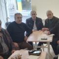 Ο βουλευτής του ΣΥΡΙΖΑ  Σ. Βαρδάκης με εκπροσώπους εργαζομένων στα ΕΛΤΑ