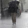 Θεσσαλονίκη: Καταρρακτώδης βροχή με διακοπές ρεύματος 