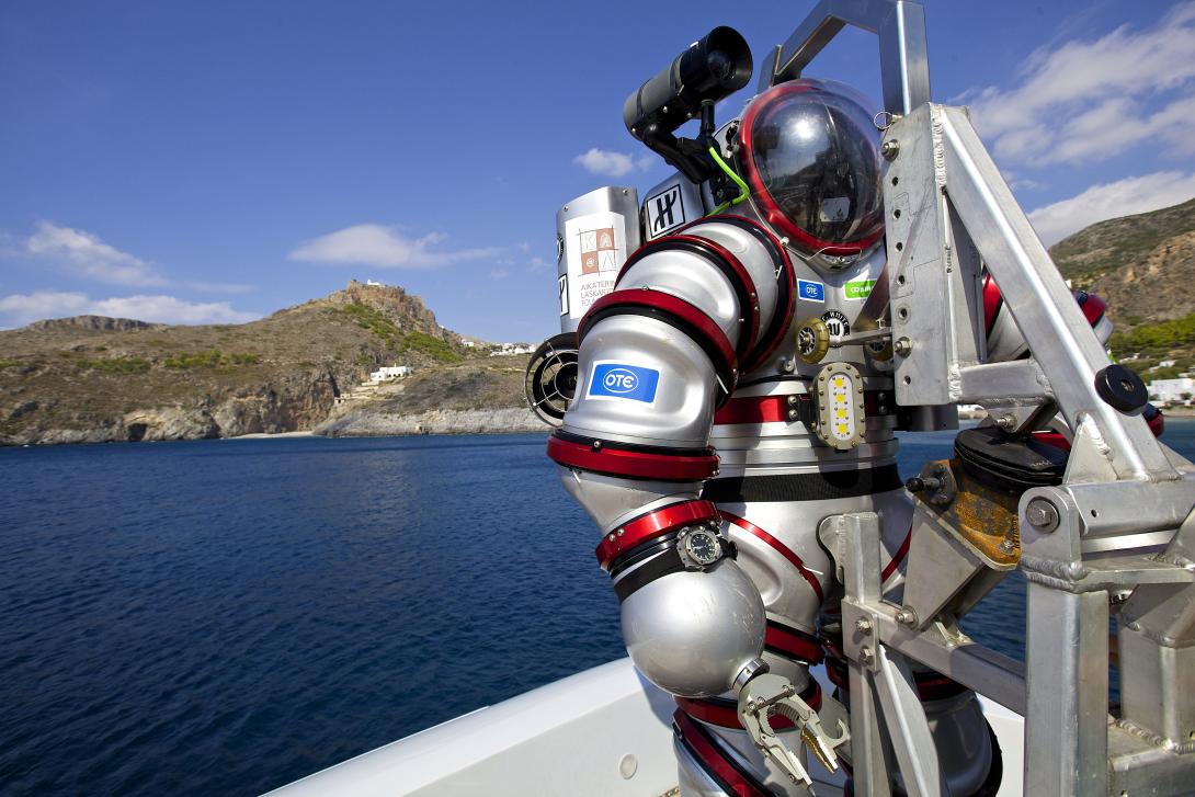 Το «Exosuit» φτάνει επιτέλους στον βυθό των Αντικυθήρων
