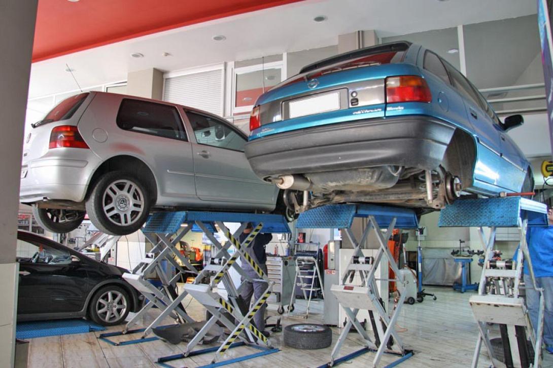 συνεργεία αυτοκινήτων