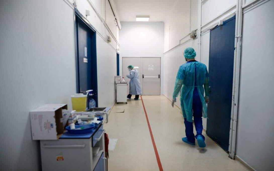Σε αναστολή εργασίας οι ανεμβολίαστοι εργαζόμενοι στα νοσοκομεία.