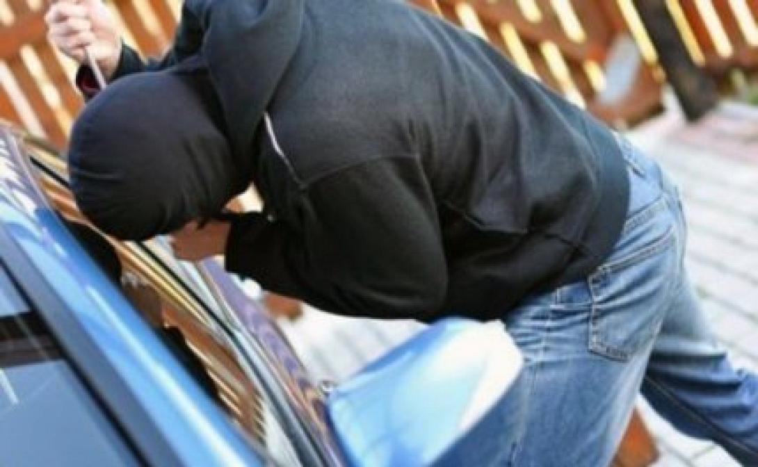 Με...ψαλίδια παραβίαζαν τα αυτοκίνητα στο Ρέθυμνο δύο γυναίκες