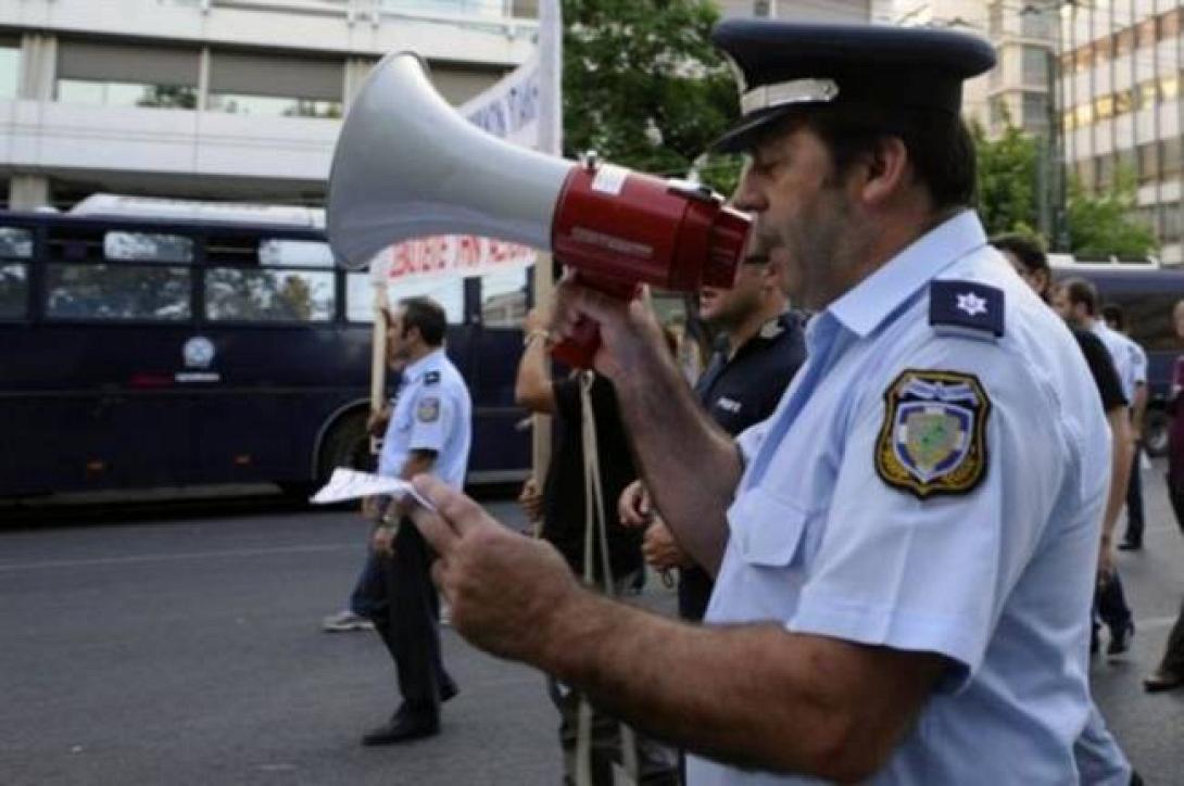 &quot;Δώρο Πάσχα&quot; για χαμηλοσυνταξιούχους και ενστόλους ετοιμάζει η κυβέρνηση