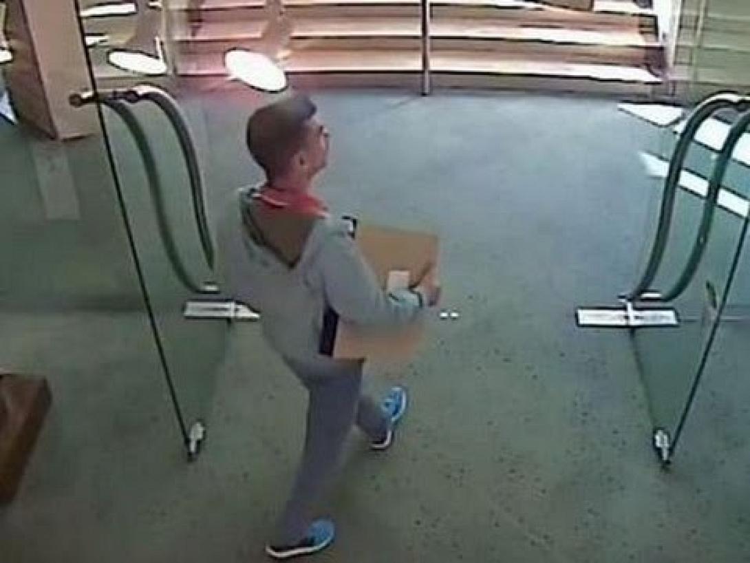 'Ενας κλέφτης για... κλάμματα! (βίντεο)