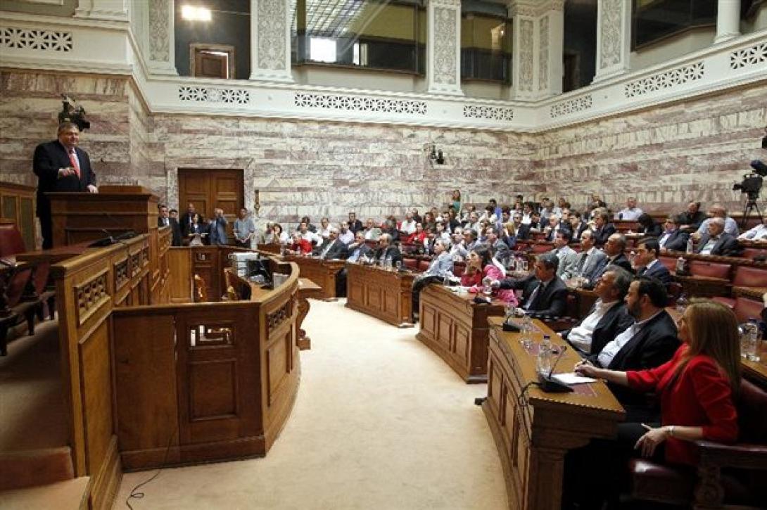 Επίθεση βουλευτών ΠΑΣΟΚ εναντίον Κωστή Χατζηδάκη