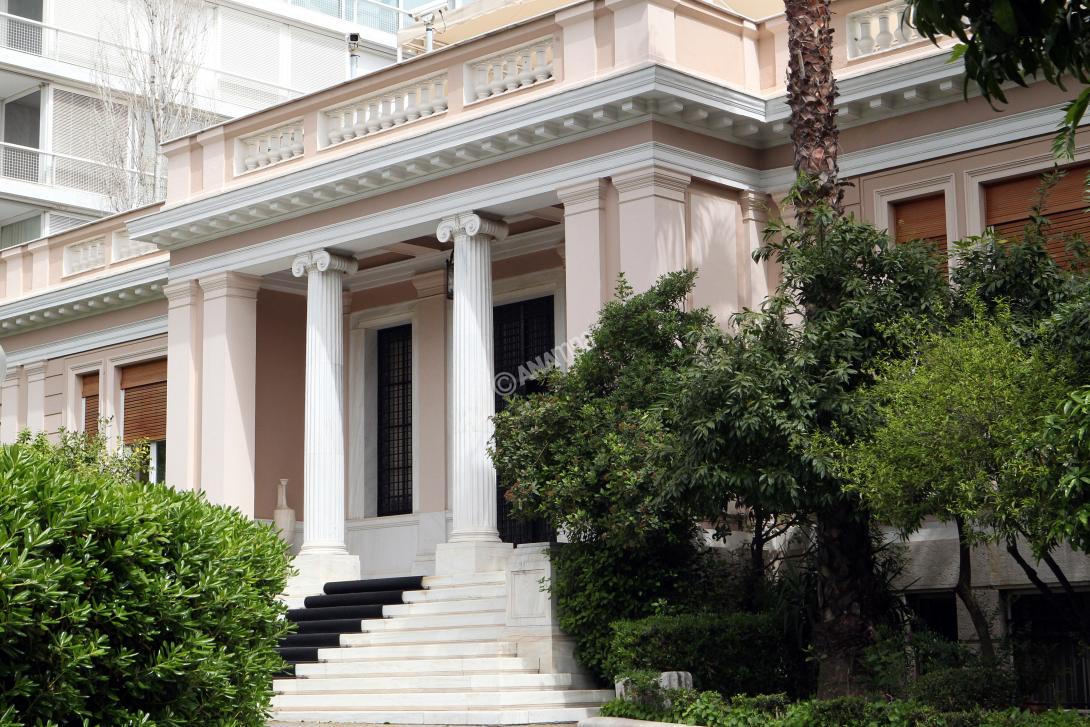 Τα οικονομικά στην τριτοβάθμια αντικείμενο σύσκεψης στο Μέγαρο Μαξίμου