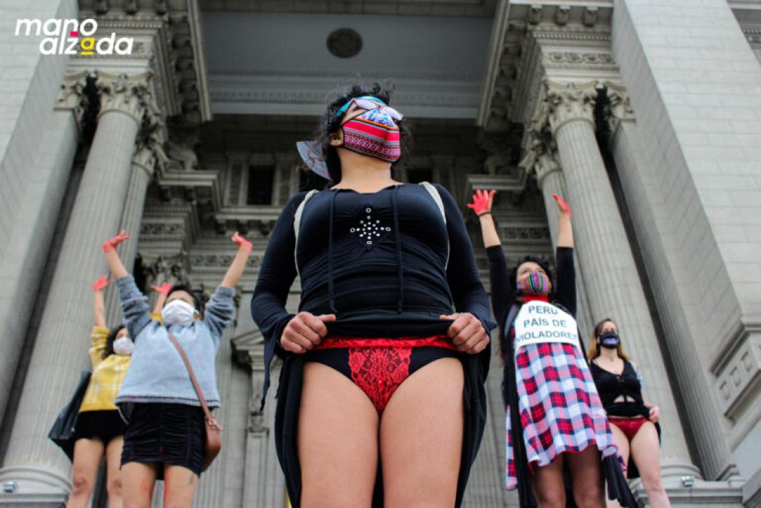διαμαρτυρία γυναικών στο Περού