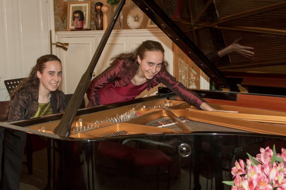 Ρεσιτάλ πιάνου με τις δίδυμες Καψετάκη στο Ρέθυμνο