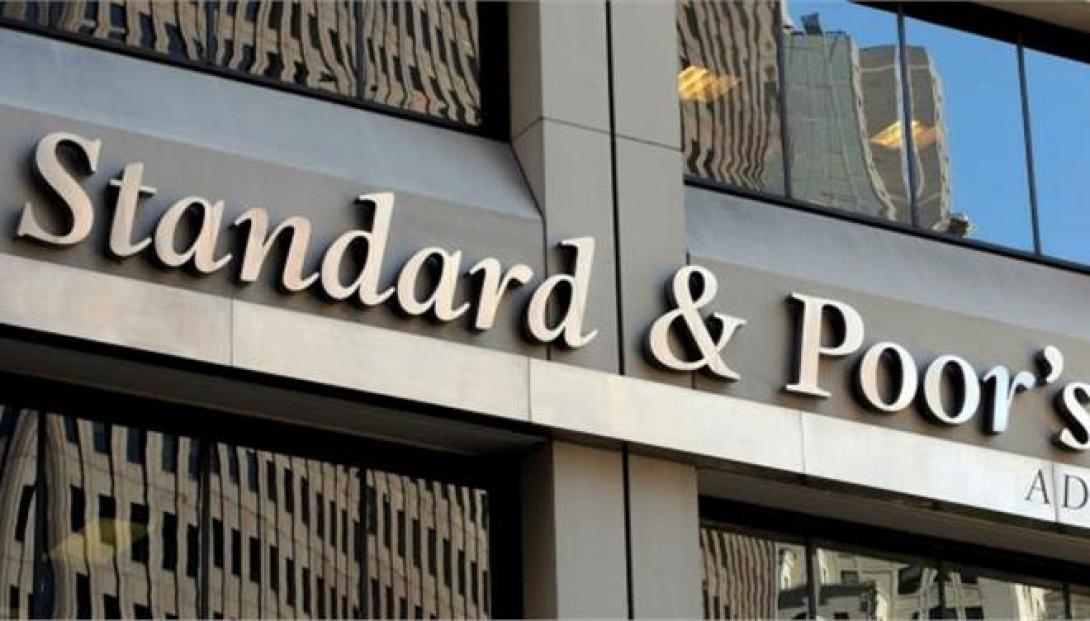Έκθεση της Standard and Poor 's για την Ελλάδα