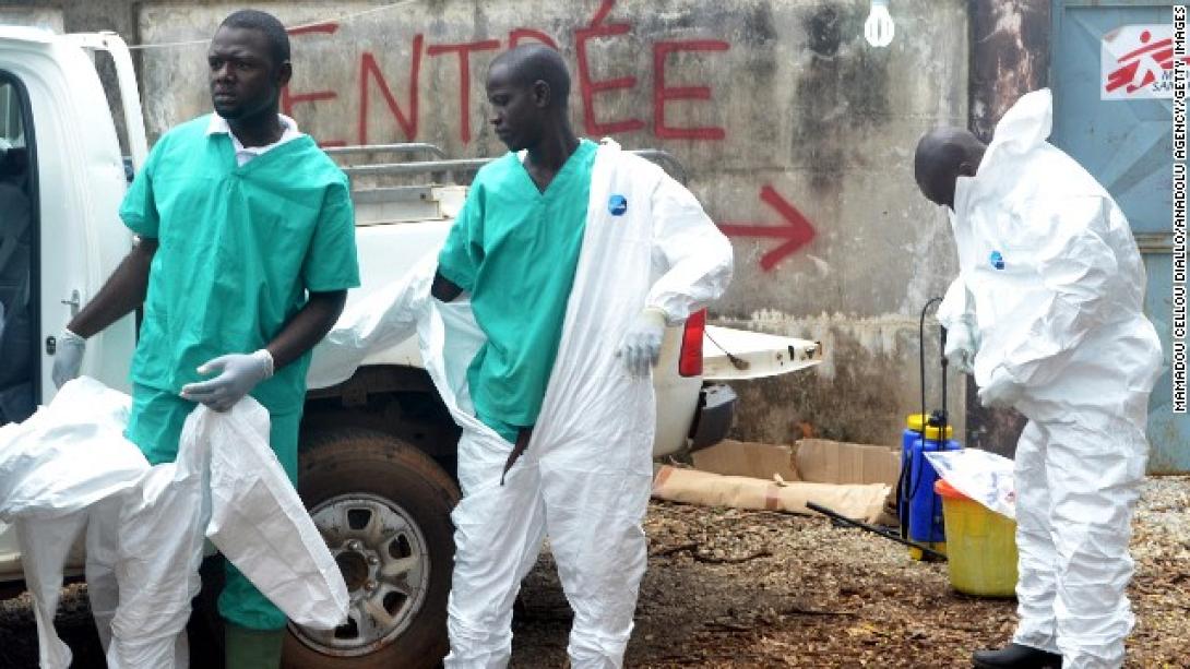 Γουινέα: Εξι νεκροί σε επίθεση κατά ομάδας που ενημέρωνε για τον Εμπολα