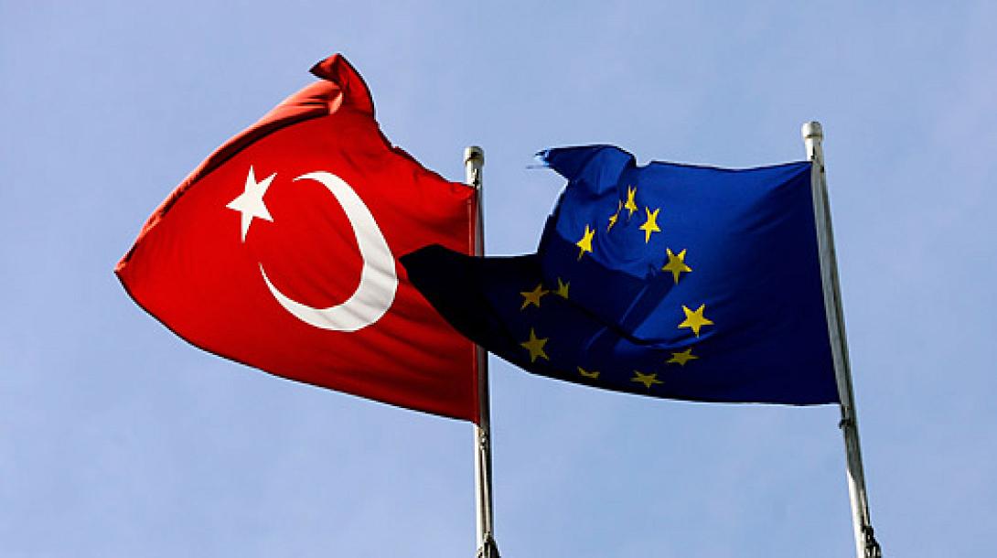 Συνάντηση Μ.Κεφαλογιάννη με τον Αντιπρόσωπο της Τουρκίας Σελίμ Γενέλ