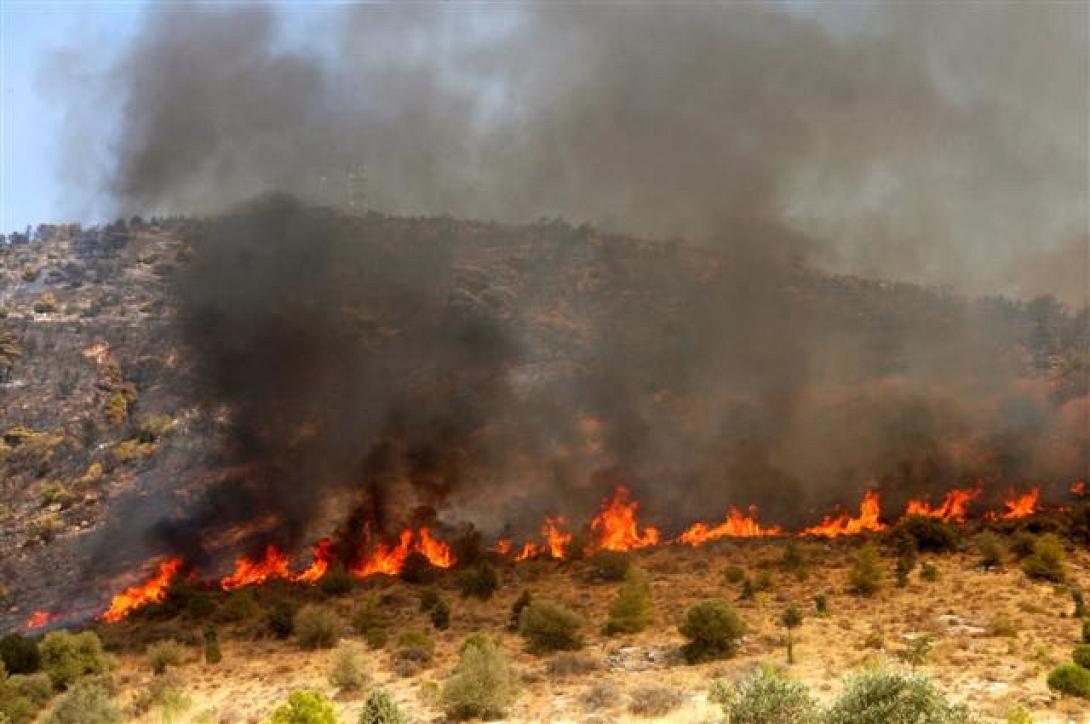 Πυρκαγιά βρίσκεται σε εξέλιξη στην Παιανία
