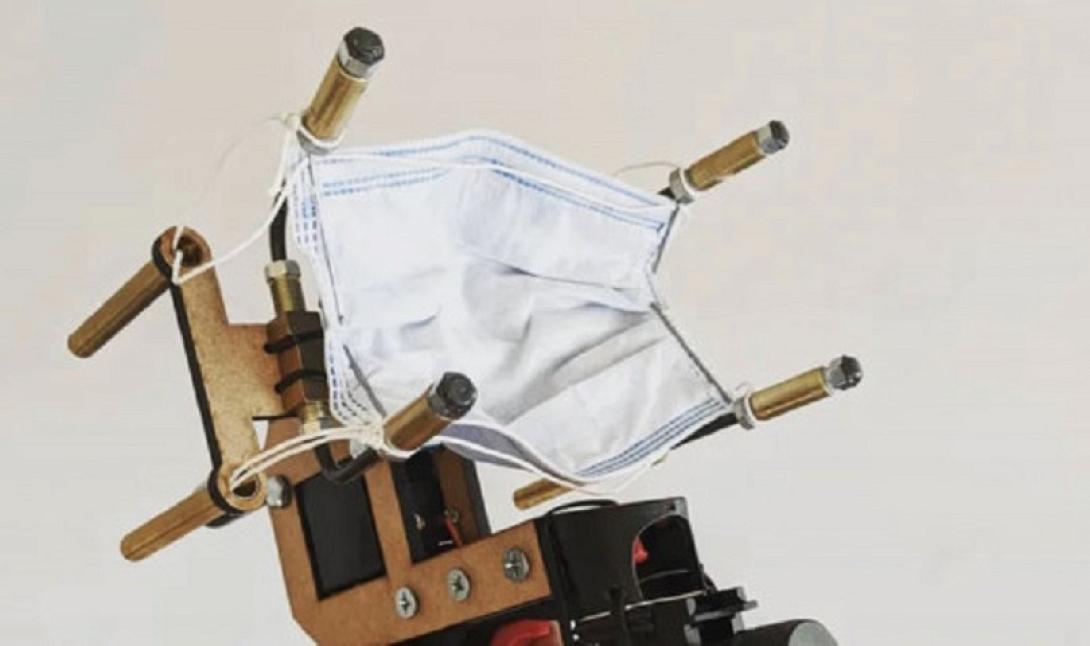 Το υπέρτατο όπλο κατά των αρνητών της μάσκας έφτιαξε youtuber