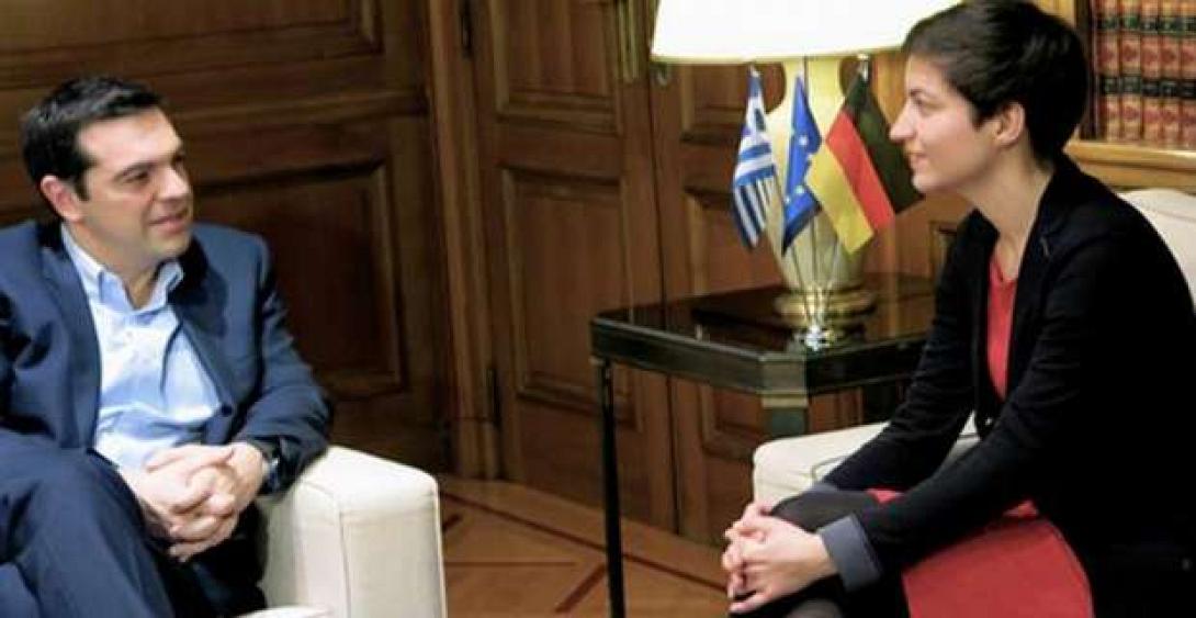 Συνάντηση Τσίπρα με την επικεφαλής των Γερμανών Πρασίνων στο Μέγαρο Μαξίμου
