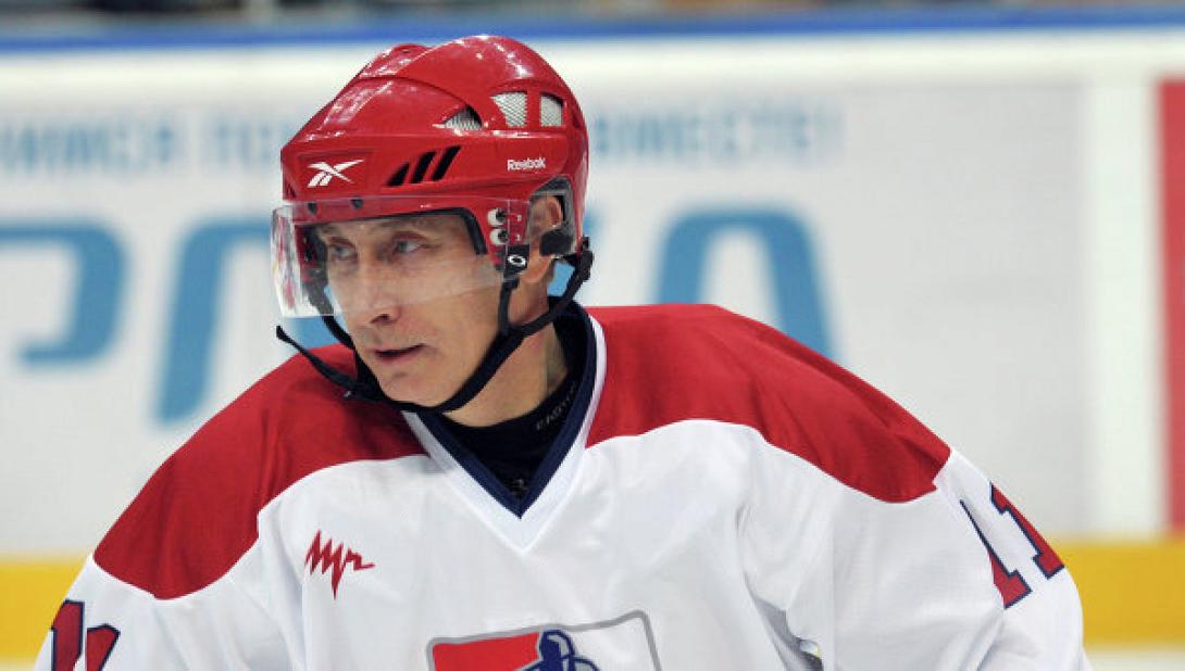 Ο πρόεδρος Πούτιν παίζει ice hockey! (βίντεο)