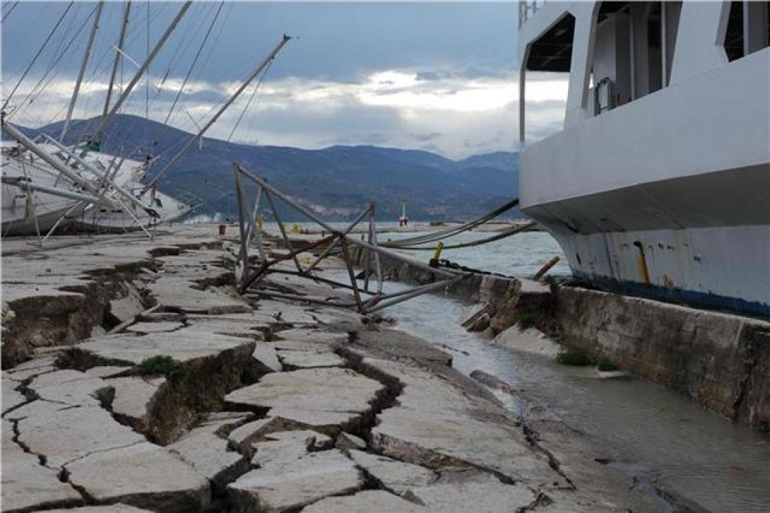 Άμεση ενεργοποίηση του κρατικού μηχανισμού στην Κεφαλονιά, ζήτησε ο Δένδιας