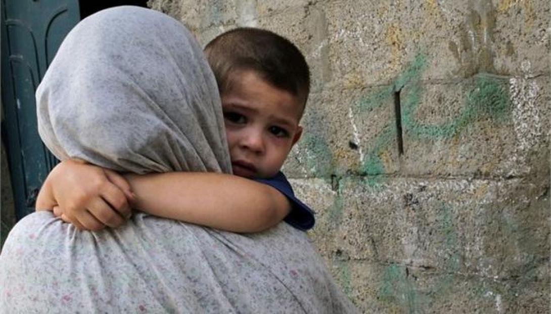 "Δεν έχει σχολείο αύριο, γιατί η Γάζα δεν έχει άλλα παιδιά" - Ένα βίντεο γροθιά στο στομάχι