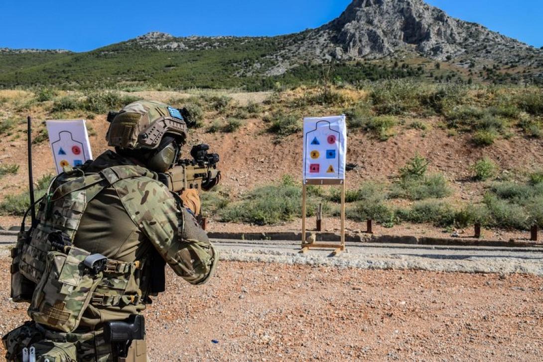 ειδικες δυναμεις.jpg