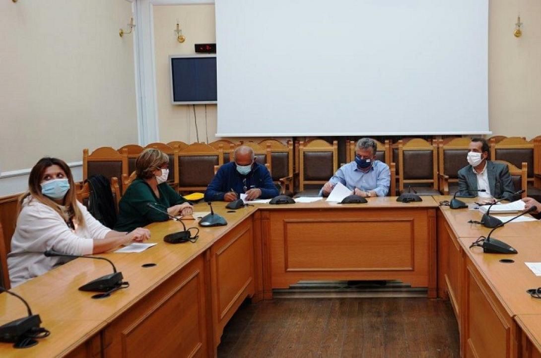 υπογραφη συμβασης