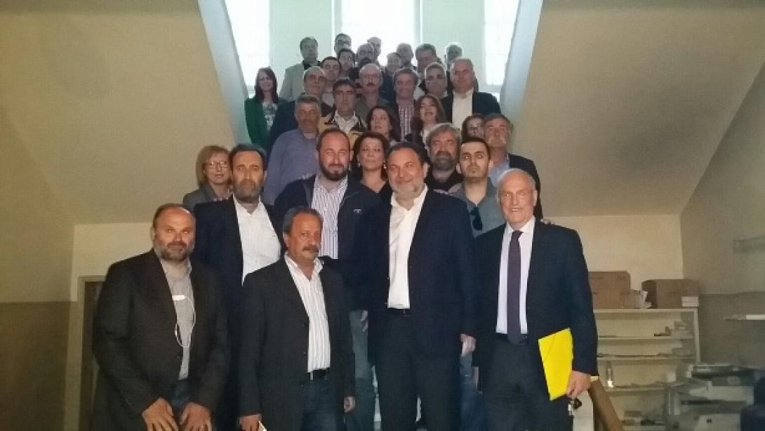 Κατέθεσε το ψηφοδέλτιό του συνδυασμού του "Ανοιχτοί Ορίζοντες" στο Πρωτοδικείο ο Γιάννης Κουράκης