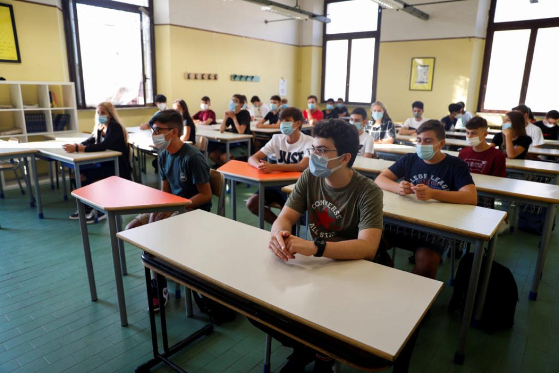σχολείο κορωνοϊός Ιταλία