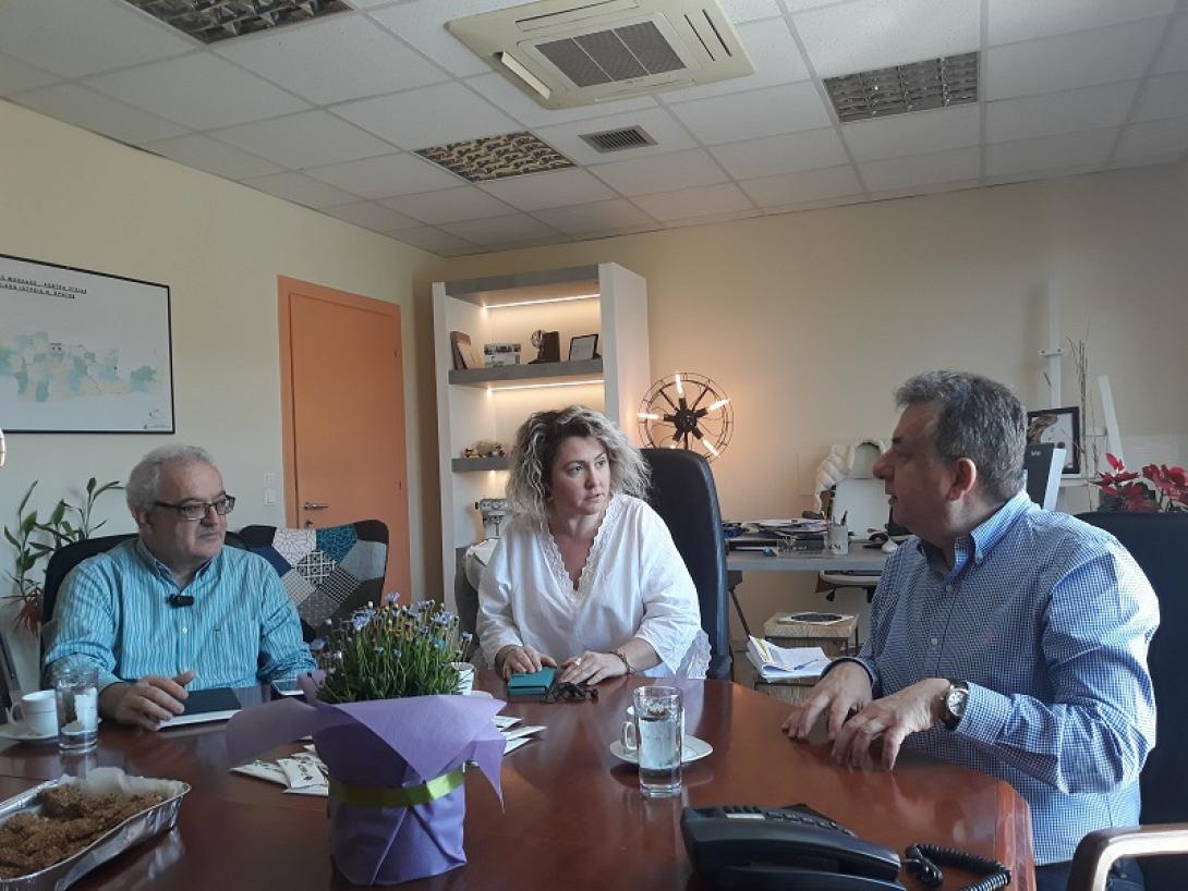 Από αριστερά ο Λάμπρος Βαμβακάς, η Ελένη Μπορμπουδάκη και ο Σταύρος Αρναουτάκης