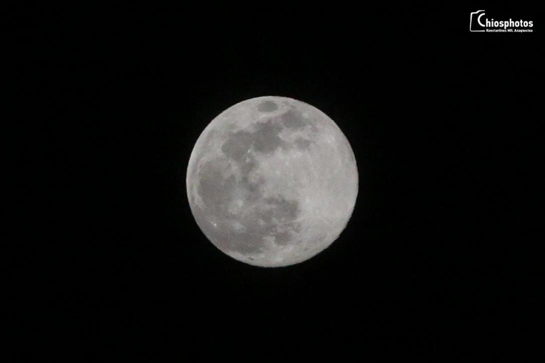 υπερπανσέληνος