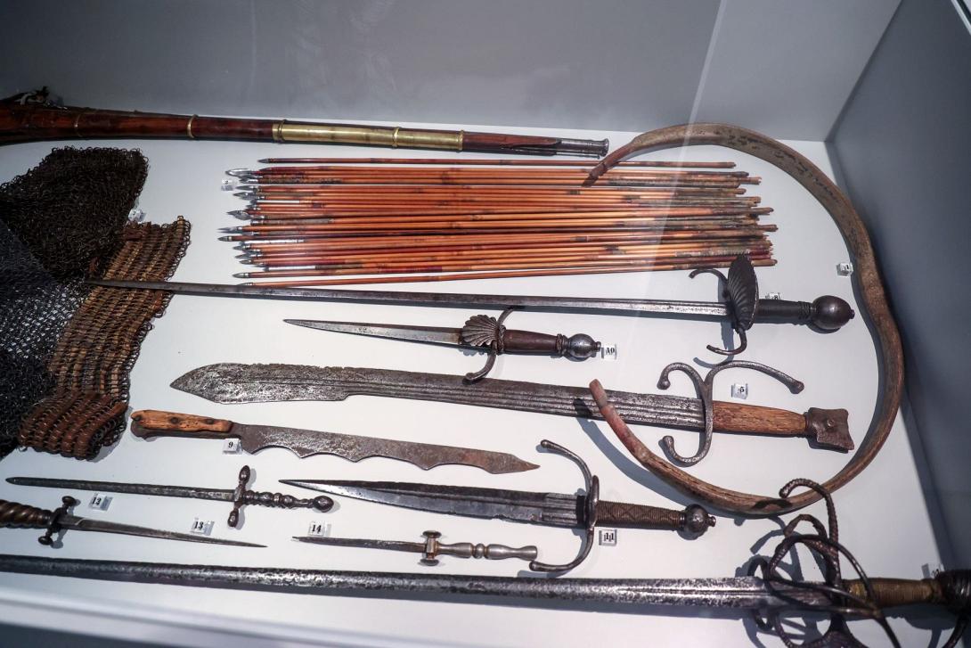 Η έκθεση «Των Αντρειωμένων Τ΄ Άρματα» 