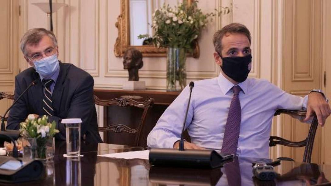 Τσιόδρας Μητσοτάκης