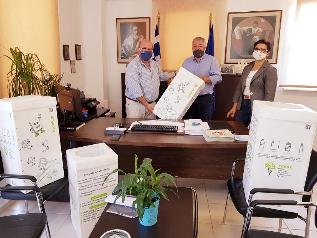 Με τον προϊστάμενο της Δευτεροβάθμιας Εκπαίδευσης Νομού Ηρακλείου