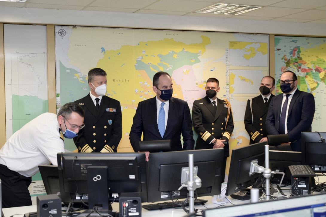 Γιάννης Πλακιωτάκης: Ευχές για το νέο Έτος σε ναυτικούς και λιμενικούς εν πλω