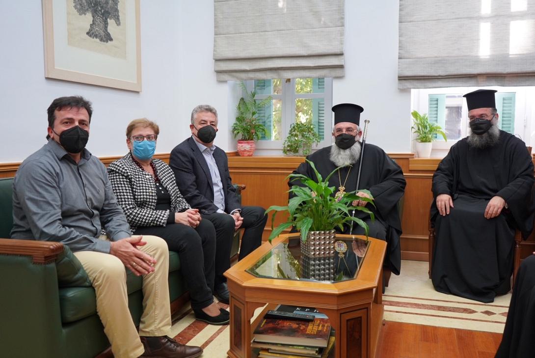 Επίσκεψη Αρχιεπισκόπου Κρήτης κ. Ευγενίου στην Περιφέρεια Κρήτης