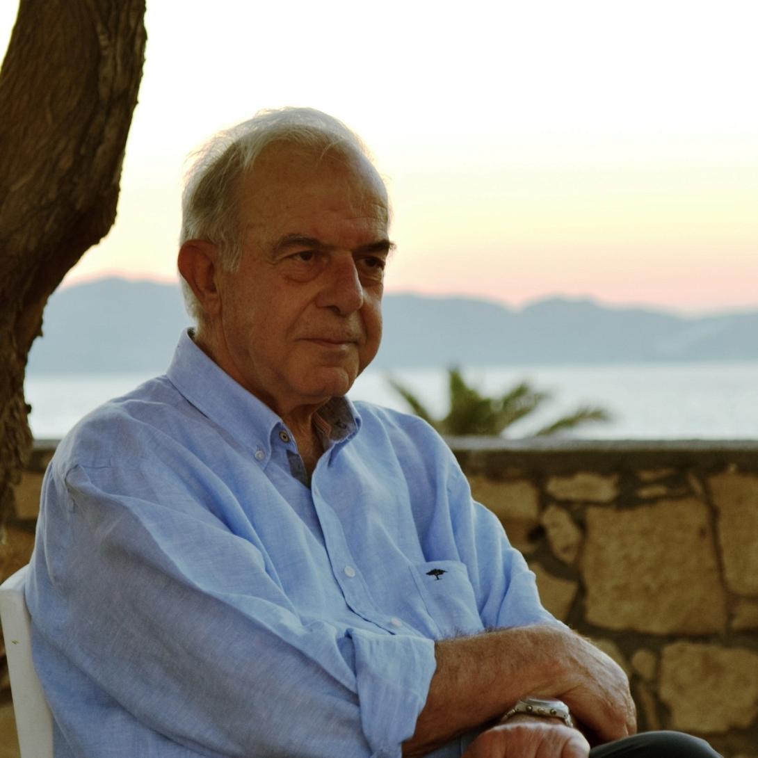 Βασίλης Λαμπρινός