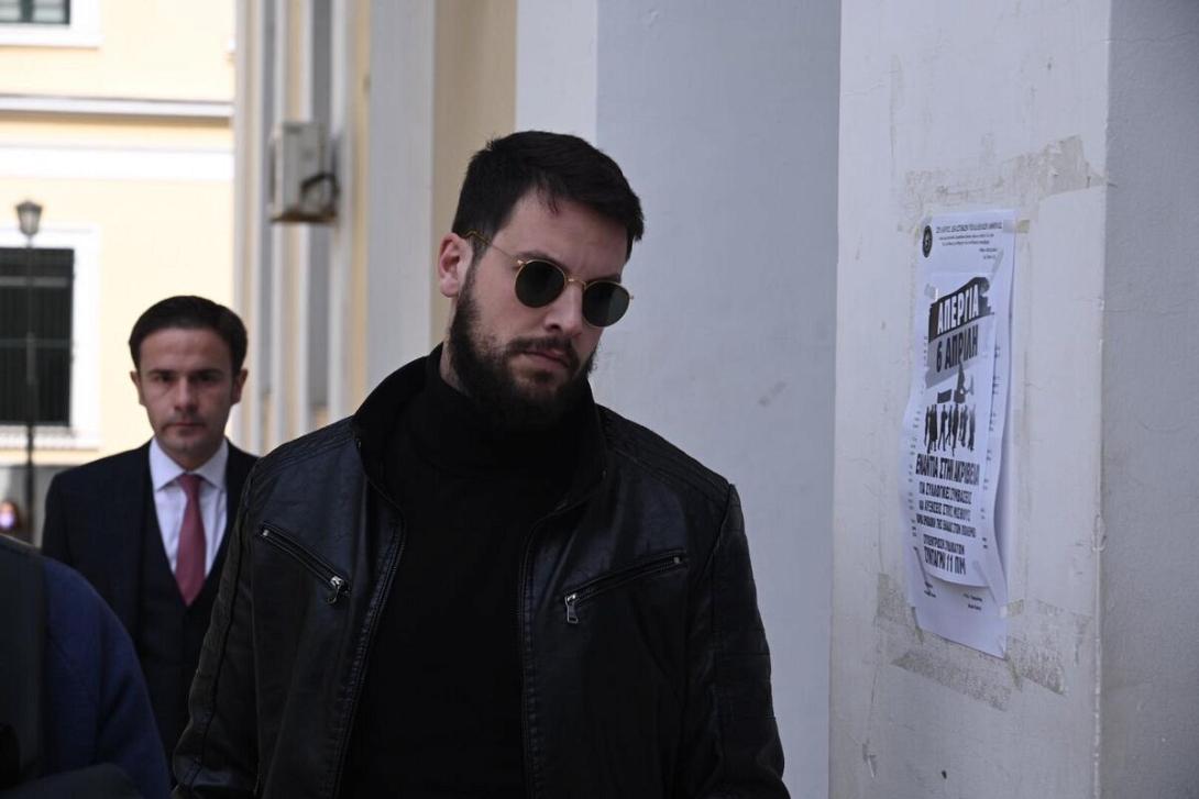 μάνος δασκαλάκης