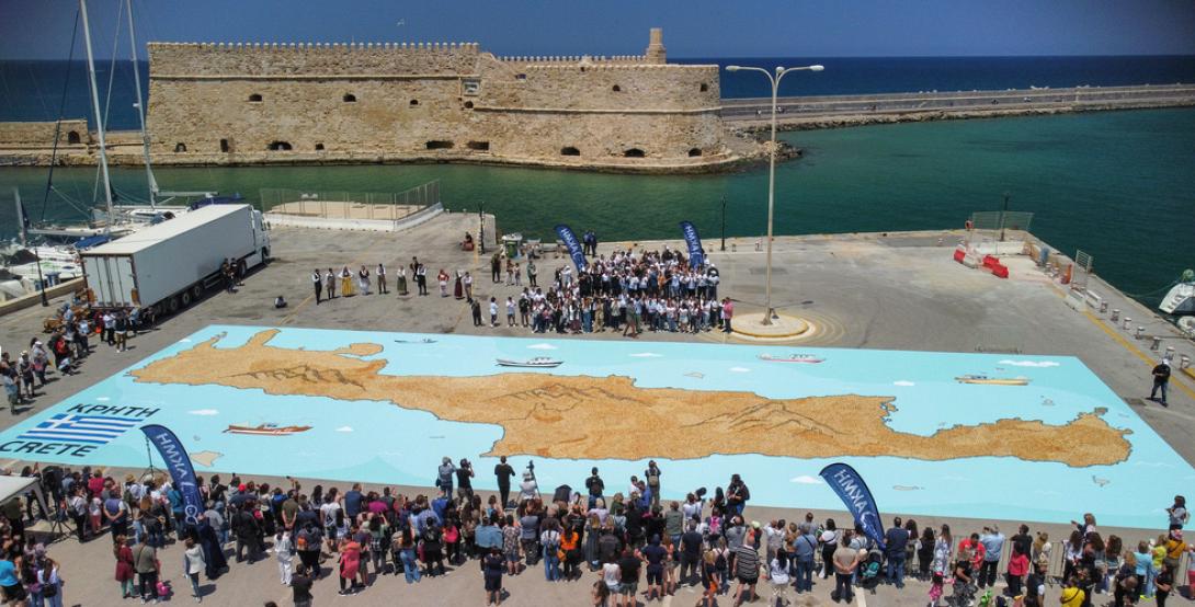 Το ΙΕΚ ΑΚΜΗ και το Ηράκλειο Κρήτης στο Ρεκόρ Γκίνες