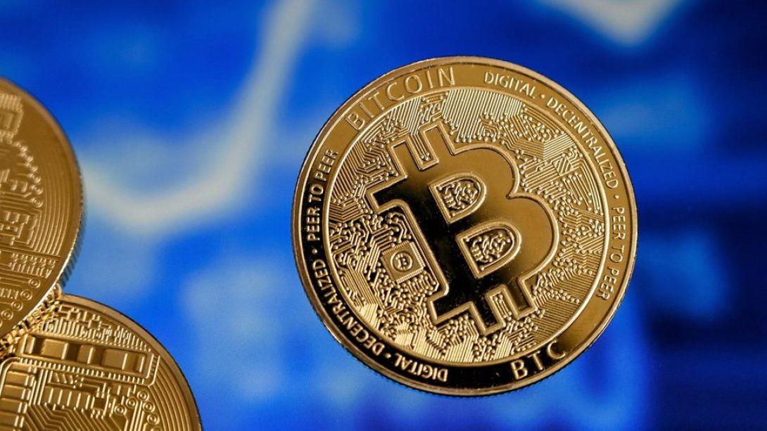 Βουτιά κάτω από τα 33.000 δολάρια