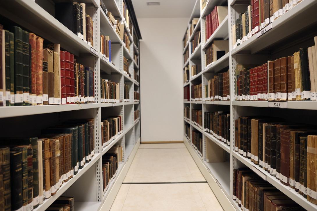 Ολόκληρη η συλλογή Σεφέρη στη Βικελαία Βιβλιοθήκη 