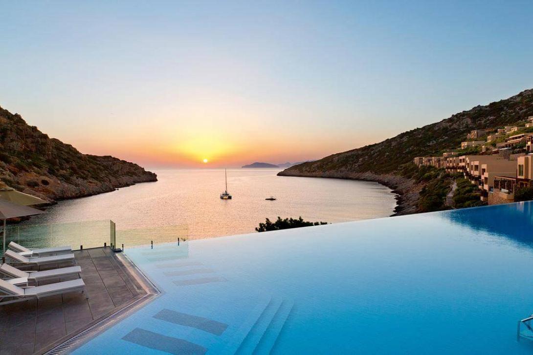 Ύμνοι της Telegraph για τα ελληνικά ξενοδοχεία 