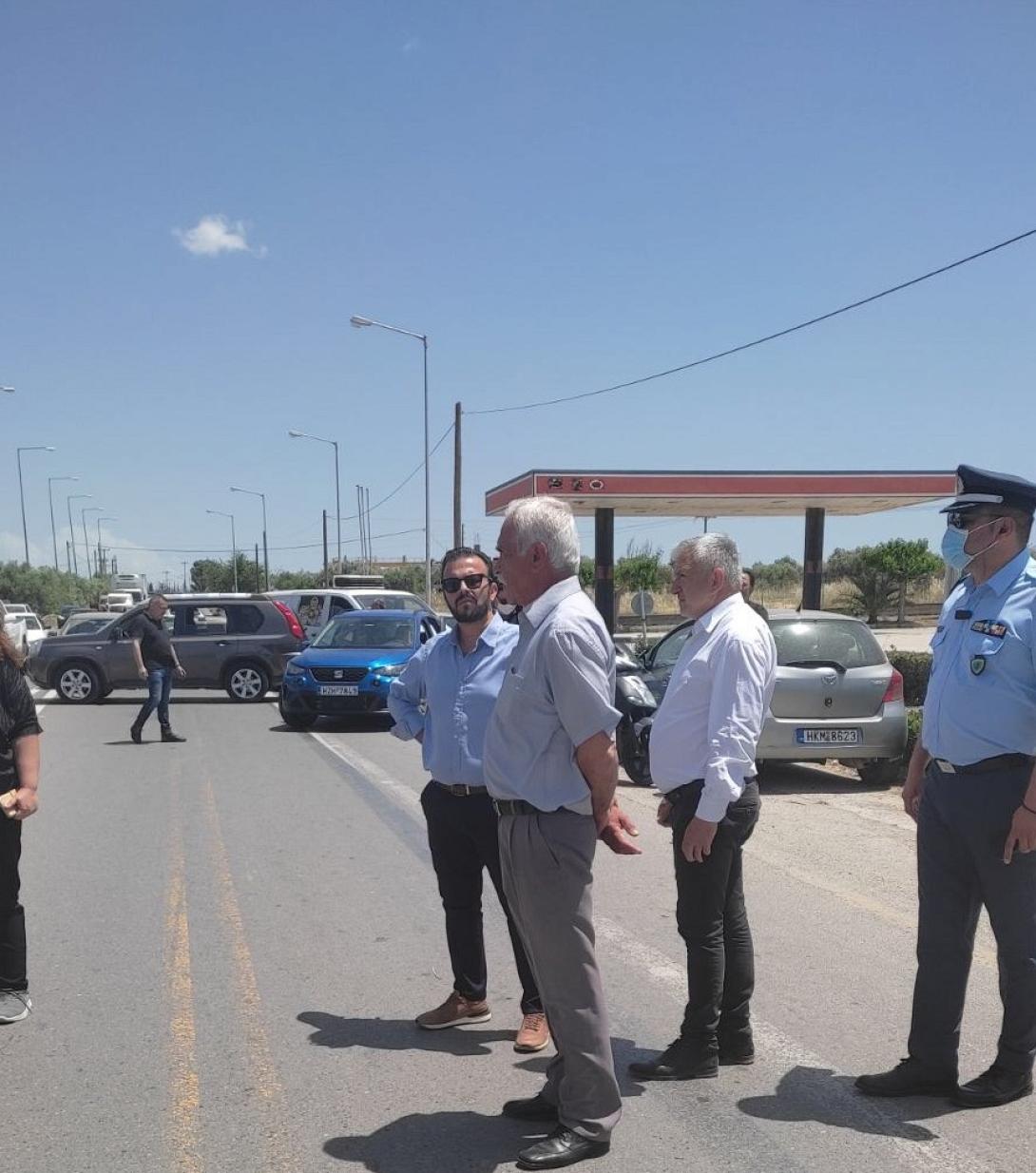 Συμβολικός αποκλεισμός της παλαιάς Ε.Ο. Ηρακλείου – Μοιρών από τους  Δήμους Γόρτυνας και Φαιστού