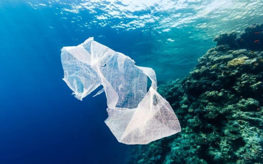 Οι ΗΠΑ ανακυκλώνουν μόλις το 5% των πλαστικών απορριμμάτων τους 