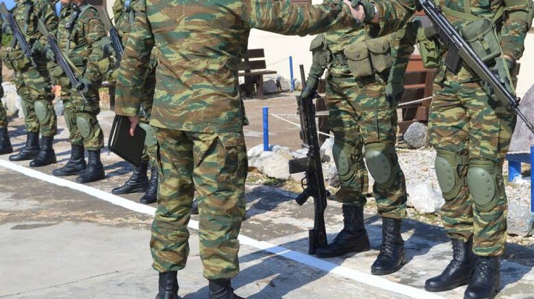 στρατος ξηρας