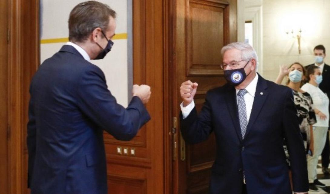 Συνάντηση Μητσοτάκη - Μεντένεζ 