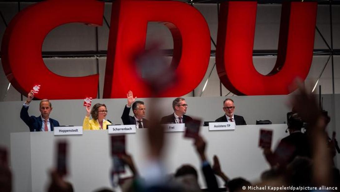  CDU