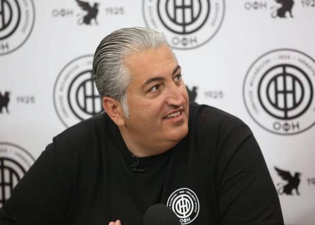 Μπούσης