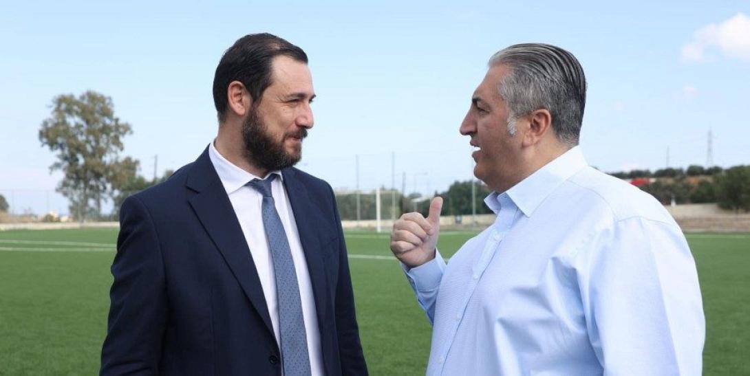 ΜΠΟΥΣΗΣ