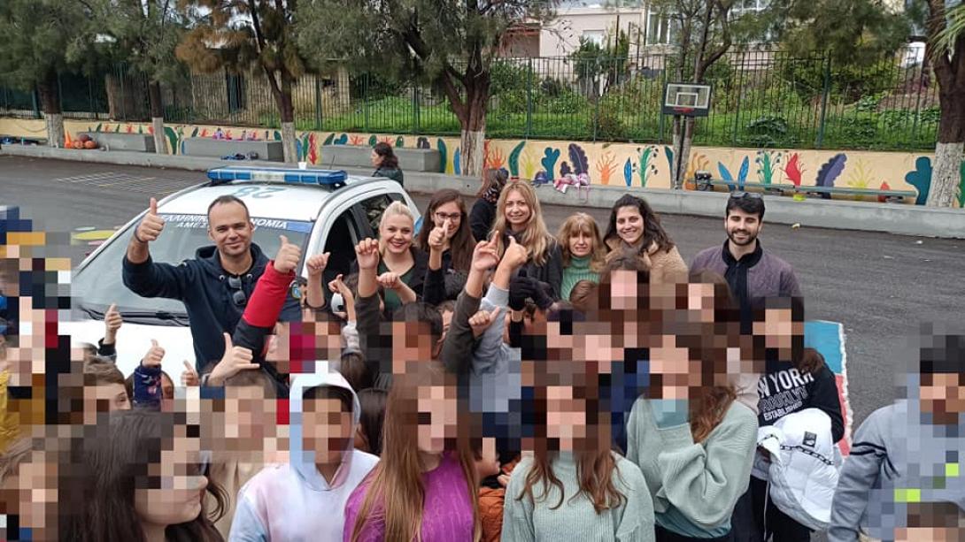 Αμεση Δράση